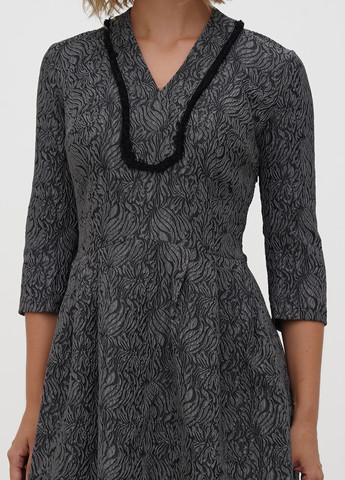 Серое кэжуал платье клеш Sassofono с цветочным принтом