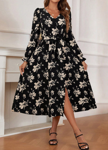 Черное кэжуал платье на запах SHEIN с цветочным принтом