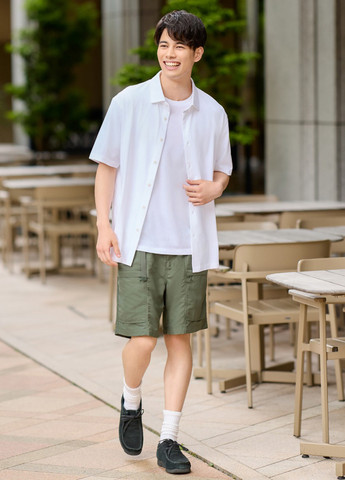 Белая кэжуал рубашка однотонная Uniqlo