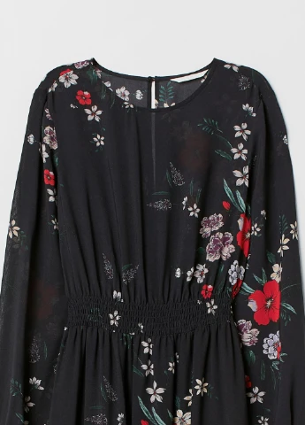 Черное кэжуал платье H&M с цветочным принтом