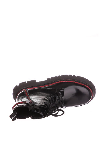 Осенние ботинки Blizzarini лаковые, со шнуровкой