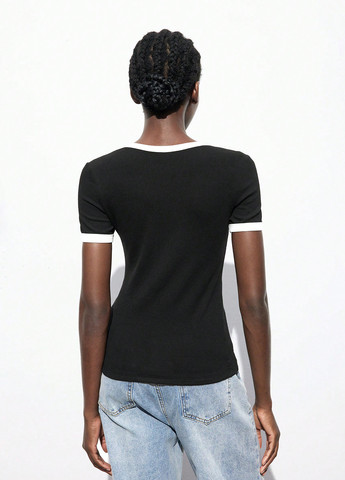 Чорна блуза SHEIN