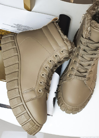 Зимние женские зимние ботинки бежевые на платформе и шнуровке Fashion из искусственной кожи