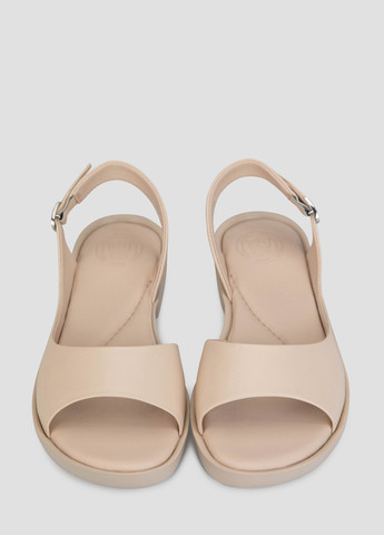 Бежевые босоножки Alex Bell с ремешком
