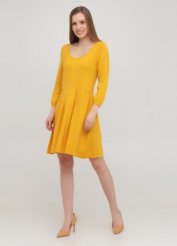 Жовтий кежуал сукня кльош Asos однотонна