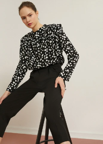 Чёрная блуза KOTON