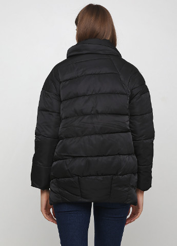 Чорна зимня куртка Kagihao