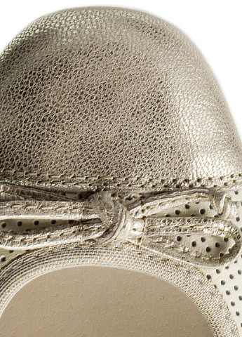 Напівчеревики Lasocki 70290-02 туфлі-човники однотонні срібні кежуали