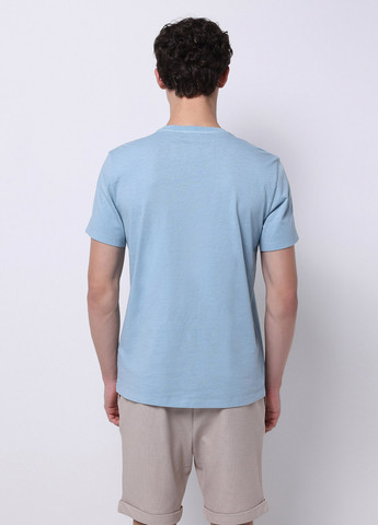 Блакитна футболка Colin's