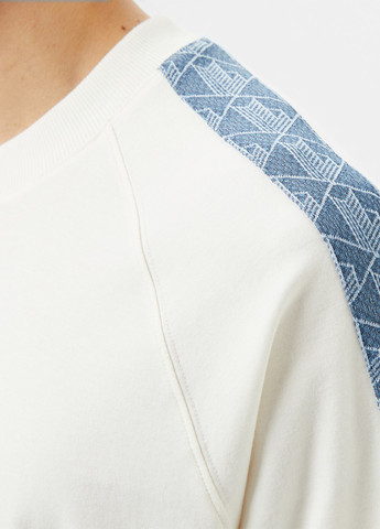 Біла футболка Lacoste