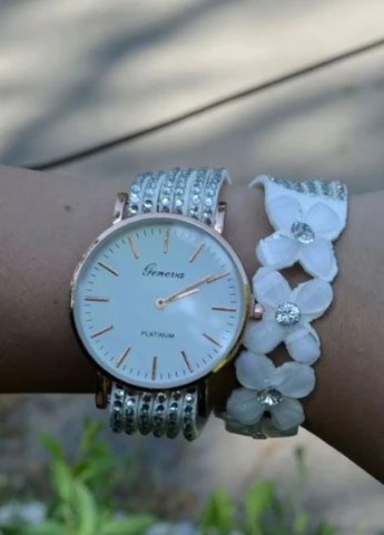 Жіночі годинник Creative White quartz Geneva (229044175)