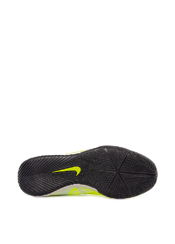Салатовые футзалки Nike