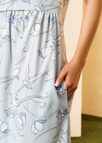 Оливковое повседневный платье женское футляр ISSA PLUS с цветочным принтом