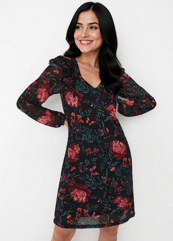 Черное кэжуал платье а-силуэт Mohito с цветочным принтом