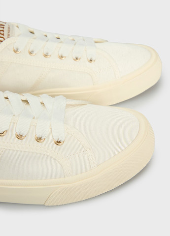 Молочные кеды Gant