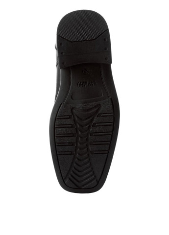 Черные туфлі со шнурками Vapiano