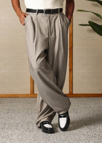 Бежевые классические, кэжуал демисезонные прямые брюки SHEIN