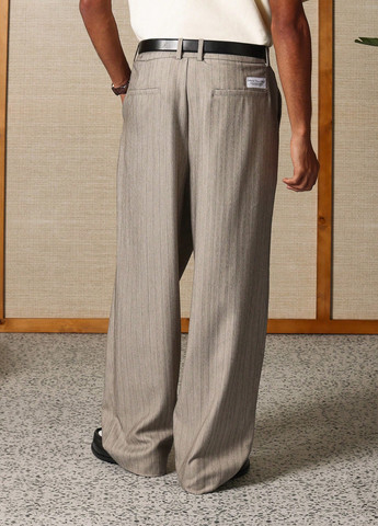 Бежевые классические, кэжуал демисезонные прямые брюки SHEIN