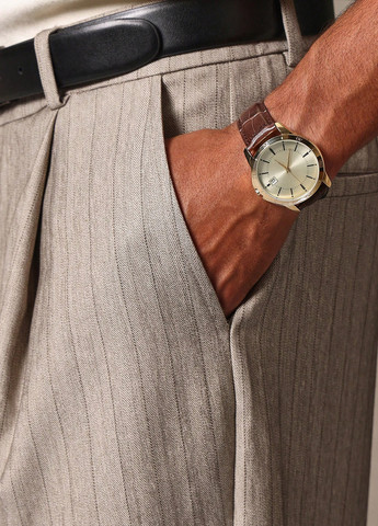 Бежевые классические, кэжуал демисезонные прямые брюки SHEIN