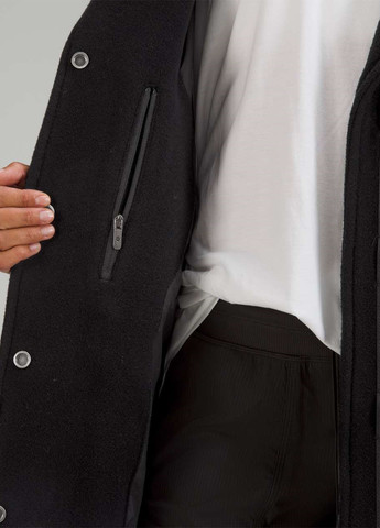 Черное демисезонное Пальто однобортное Lululemon Athletica