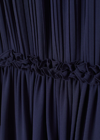 Темно-синее кэжуал платье плиссированное, клеш H&M однотонное