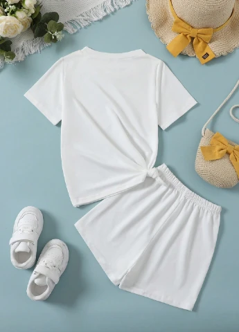 Белый летний костюм (футболка, шорты) SHEIN