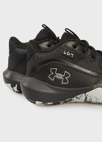 Чорні осінні кросівки Under Armour