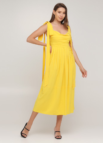 Желтое коктейльное платье с открытой спиной, клеш MaCo exclusive однотонное
