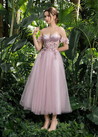 Светло-розовое праздничный, вечернее платье а-силуэт, с корсетом, с открытой спиной SHEIN однотонное