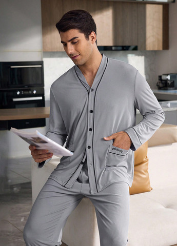 Серый демисезонный костюм (кофта, брюки) SHEIN