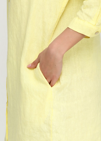 Желтое кэжуал платье Italy Moda однотонное