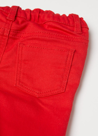 Красные демисезонные джинсы H&M