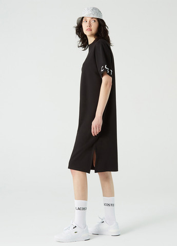 Чорна кежуал, спортивна сукня сукня-футболка Lacoste з написами