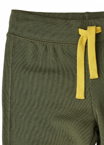 Хаки кэжуал демисезонные брюки зауженные United Colors of Benetton