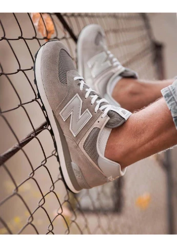 Сірі кросівки демісезон New Balance
