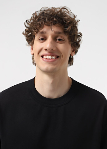 Черная футболка Promin