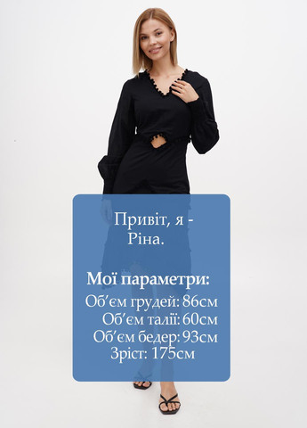 Черное кэжуал платье Sassofono Club однотонное