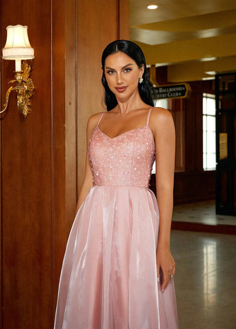 Светло-розовое коктейльное платье бэби долл SHEIN однотонное