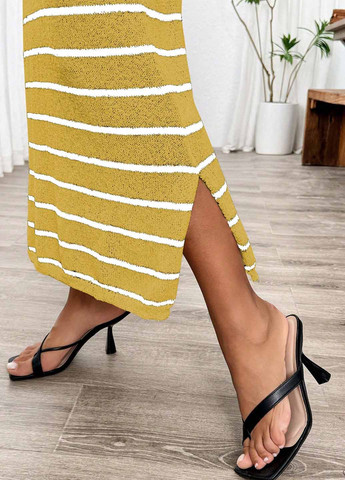 Желтое кэжуал платье платье-свитер SHEIN в полоску