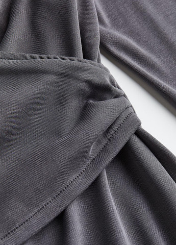 Темно-сіра кежуал сукня для вагітних на запах H&M меланжева