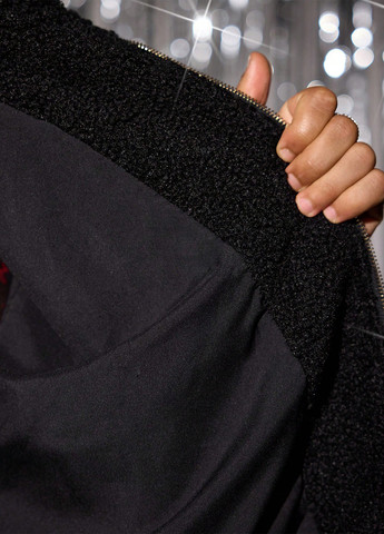 Чорна демісезонна куртка SHEIN