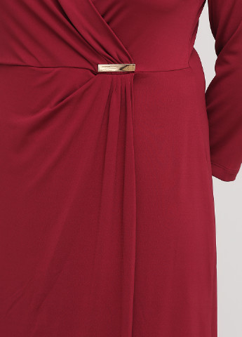 Бордовое кэжуал платье на запах Signature однотонное