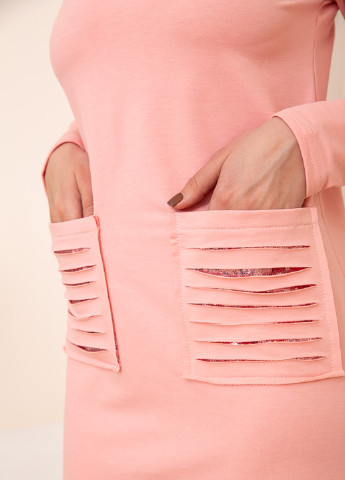 Розовое спортивное платье Ager однотонное