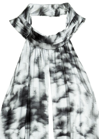 Серое кэжуал платье клеш, с открытой спиной H&M с абстрактным узором