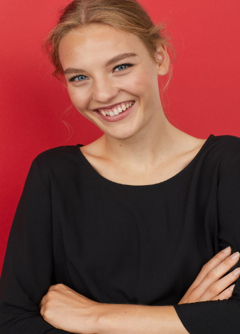 Черное кэжуал платье H&M