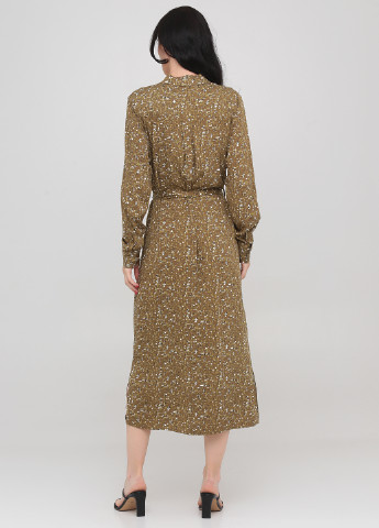Оливкова кежуал сукня сорочка Minimum з камуфляжним принтом