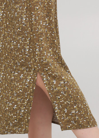 Оливковое кэжуал платье рубашка Minimum с камуфляжным принтом