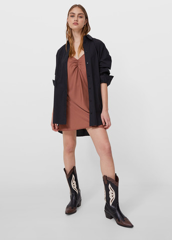 Коричнева коктейльна, вечірня сукня сукня-комбінація Stradivarius однотонна