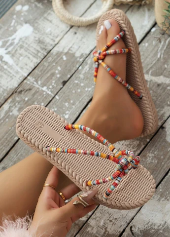 Цветные шлепанцы SHEIN