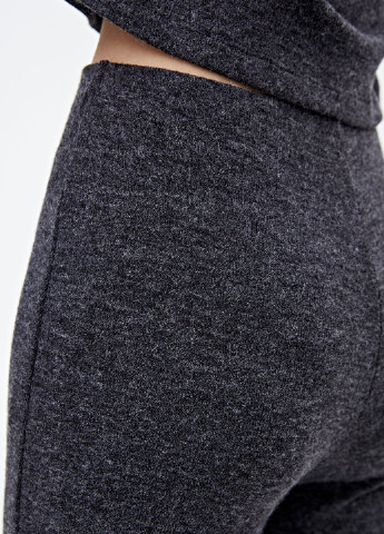 Темно-серые кэжуал демисезонные клеш брюки Pull & Bear